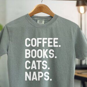 New NWT Cozy Coffe Books Cats Naps Tshirt